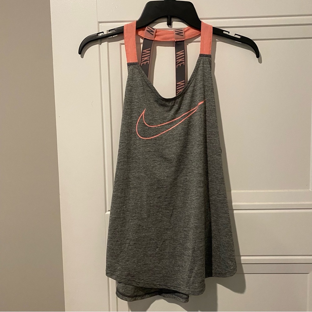 Nike Women's Gray and Pink Tank Top medium